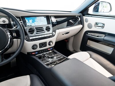 ROLLS ROYCE GHOST 2018 thumbnail 30