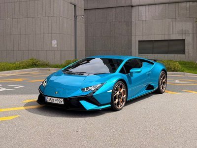 2024 Lamborghini HURACAN photo 1