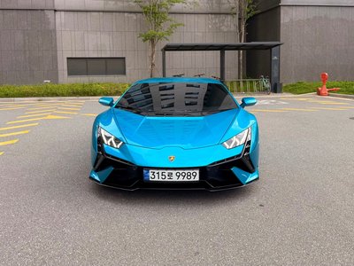 2024 Lamborghini HURACAN photo 2