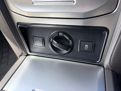 TOYOTA LAND CRUISER PRADO - 9