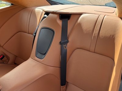 ASTON MARTIN DB11 - 7