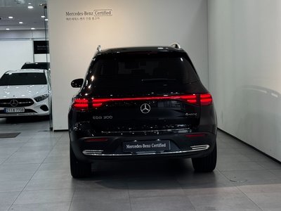 2025 Mercedes-BENZ EQB — фото 3