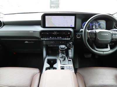 TOYOTA LAND CRUISER 250 - 8