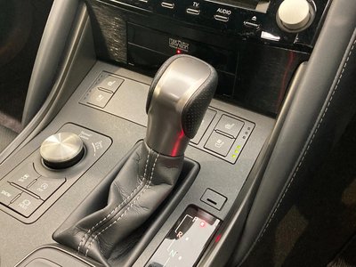 2021 Lexus IS 缩略图 32