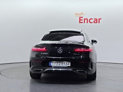 MERCEDES-BENZ E-CLASS - 3