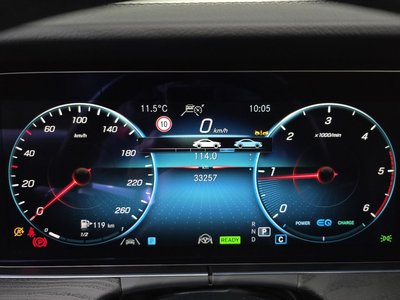 MERCEDES-BENZ E-CLASS - 8