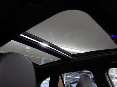 MERCEDES-BENZ GLC - 7