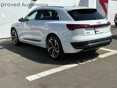 AUDI Q8 E-TRON - 8