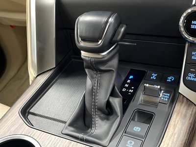2022 Toyota LAND CRUISER 300 — миниатюра 36