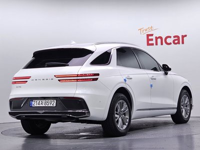 صورة 4 لـ 2024 Genesis GV70