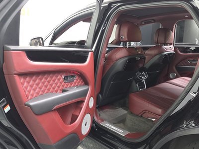 صورة مصغرة 16 لـ 2023 Bentley BENTAYGA