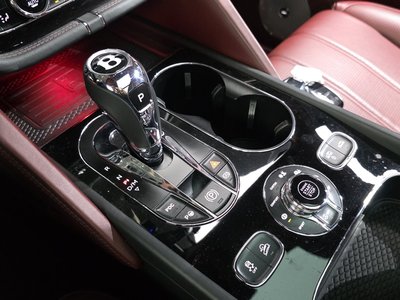 صورة مصغرة 12 لـ 2023 Bentley BENTAYGA