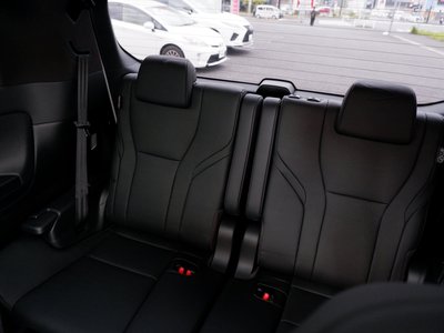 2025 Toyota ALPHARD thumbnail 32