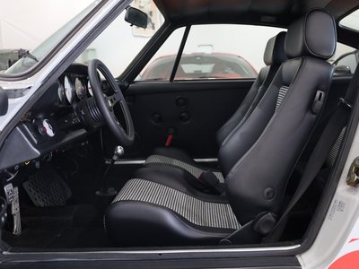 PORSCHE 911 - 10