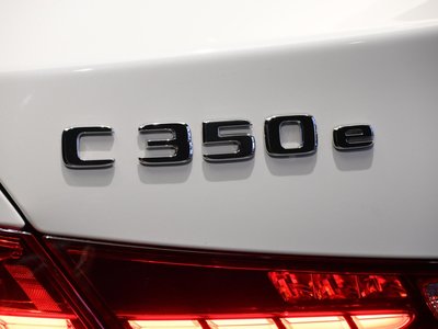صورة مصغرة 29 لـ 2025 MERCEDES-BENZ C-CLASS