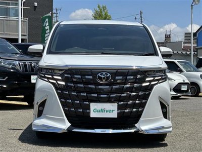 2025 Toyota ALPHARD — фото 9