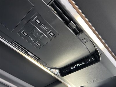 2025 Toyota ALPHARD — миниатюра 32