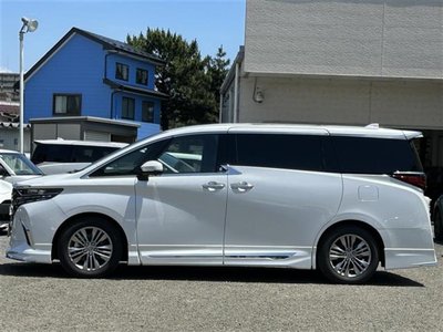 2025 Toyota ALPHARD — фото 7