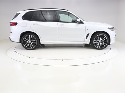 صورة 6 لـ 2023 BMW X5