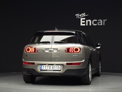 MINI COOPER D CLUBMAN - 4
