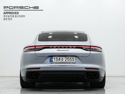 PORSCHE PANAMERA - 3