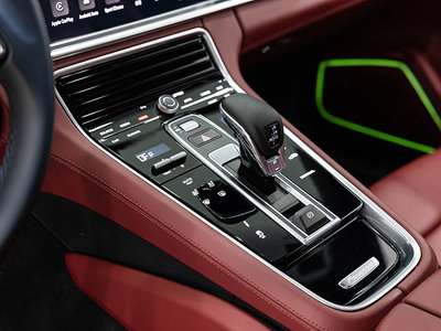 PORSCHE PANAMERA - 9