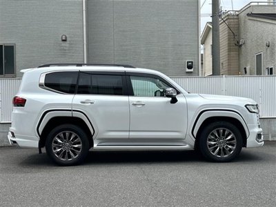 2024 Toyota LAND CRUISER 300 — фото 6