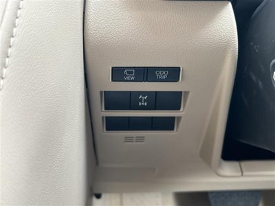 2024 Toyota LAND CRUISER 300 — миниатюра 28