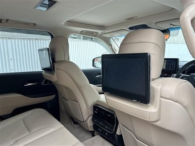 2024 Toyota LAND CRUISER 300 — миниатюра 35