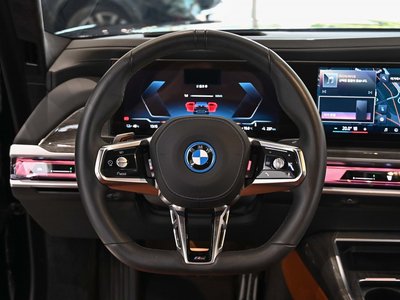 صورة مصغرة 11 لـ 2025 BMW I7