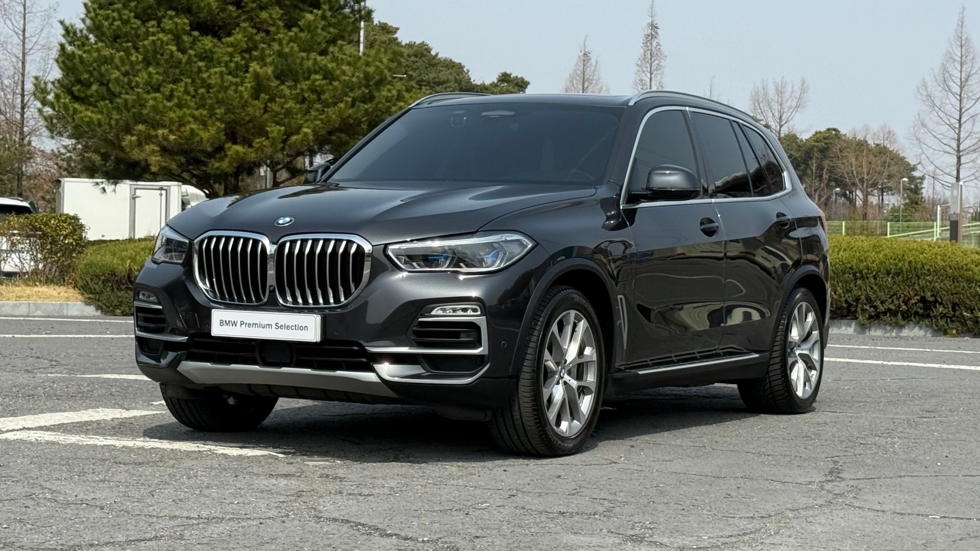 BMW X5 - View 1