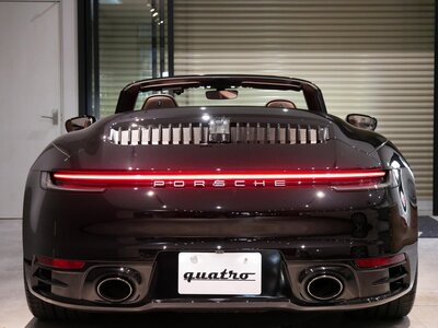 PORSCHE 911 CABRIOLET - 5