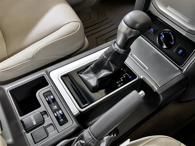 TOYOTA LAND CRUISER PRADO - 10