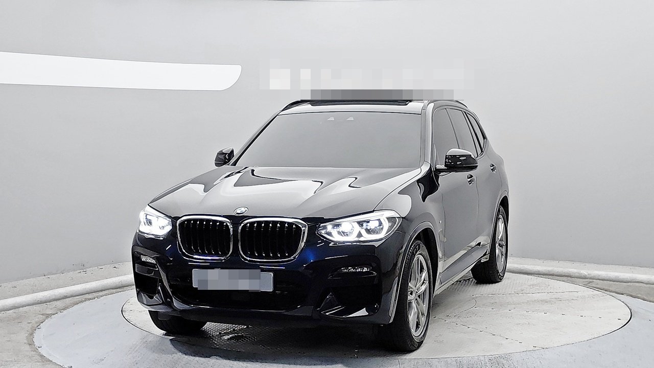 BMW X3 - View 1