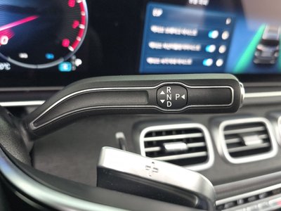 MERCEDES-BENZ GLE - 9