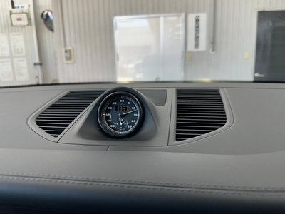 صورة مصغرة 16 لـ 2023 Porsche MACAN