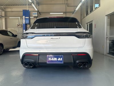 صورة 8 لـ 2023 Porsche MACAN