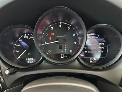 صورة مصغرة 11 لـ 2023 Porsche MACAN