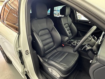 صورة مصغرة 18 لـ 2023 Porsche MACAN