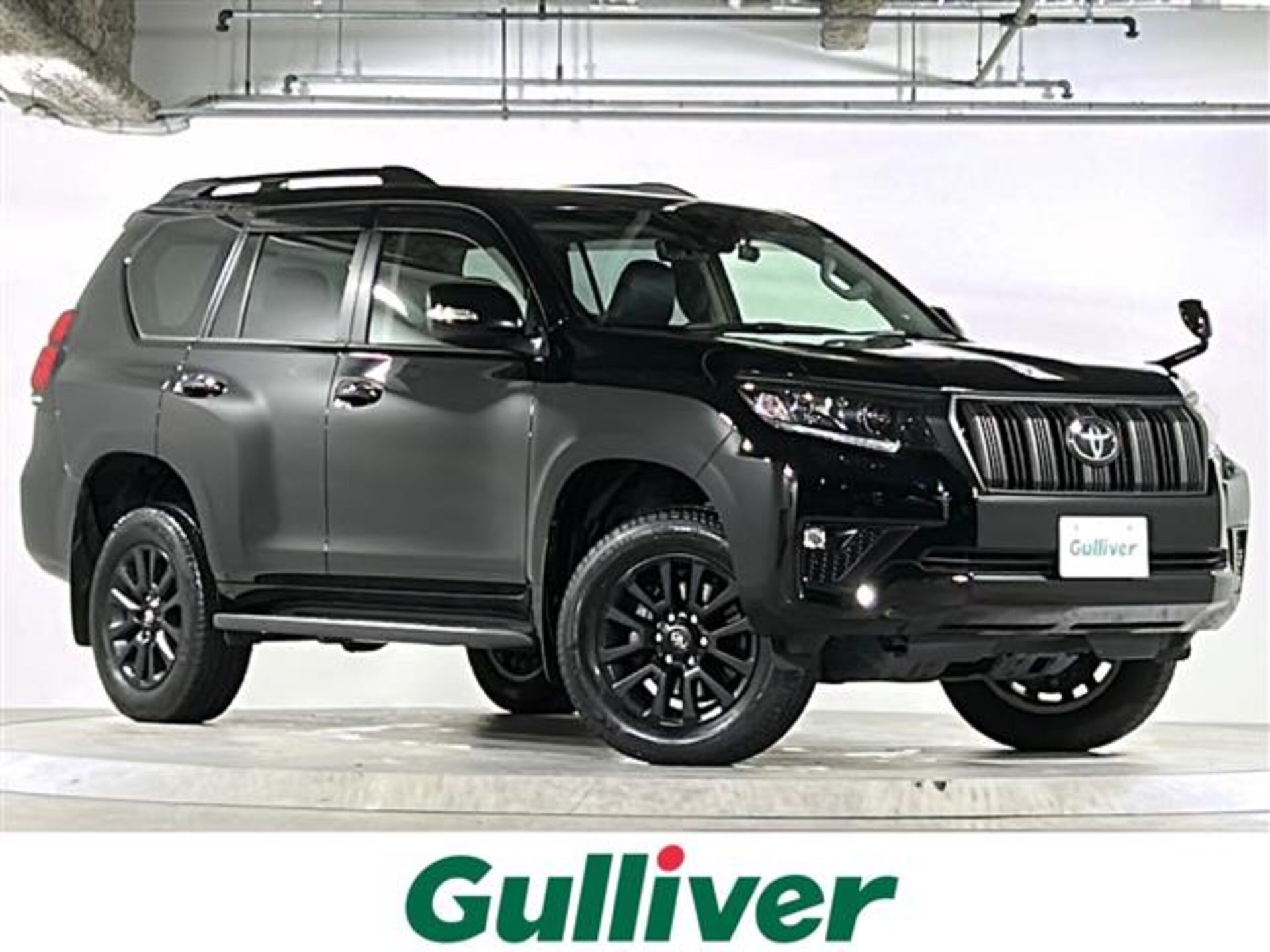 TOYOTA LAND CRUISER PRADO - View 1