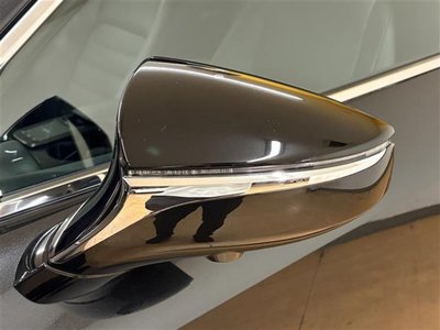 صورة مصغرة 39 لـ 2021 Lexus IS