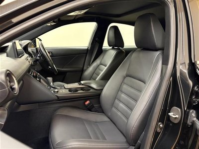 صورة مصغرة 27 لـ 2021 Lexus IS