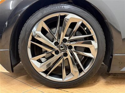 صورة مصغرة 41 لـ 2021 Lexus IS