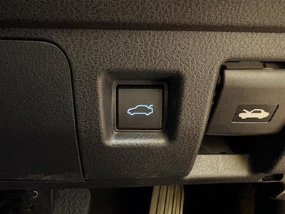 صورة مصغرة 19 لـ 2021 Lexus IS