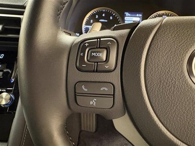 صورة 4 لـ 2021 Lexus IS