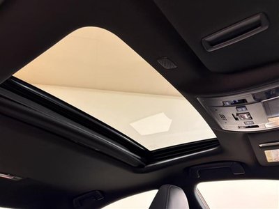 صورة مصغرة 24 لـ 2021 Lexus IS