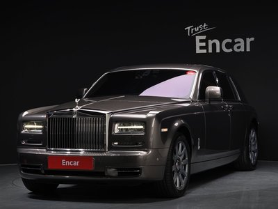 ROLLS-ROYCE PHANTOM - 1
