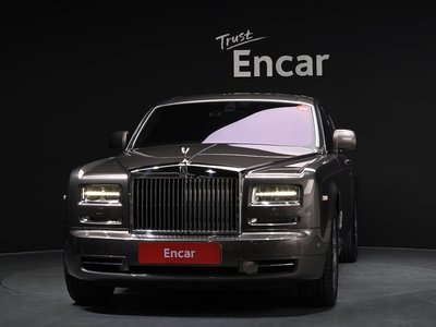 ROLLS-ROYCE PHANTOM - 2