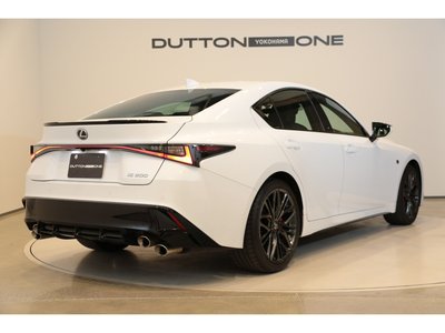 LEXUS IS - 8