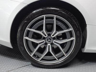 MERCEDES-BENZ E-CLASS - 6